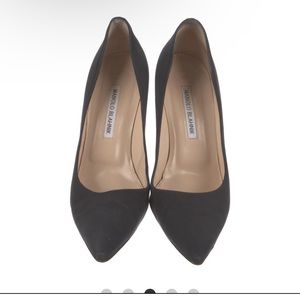 Manolo Blahnik Black Suede Pumps Size 39 (8)